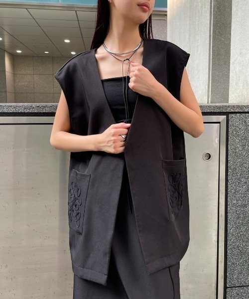 AIC.(エーアイシー)の「コード刺繍ベスト/セットアップ可能(ベスト・レディース・ライトグレー/ブラック・FREE)」の18枚目の写真