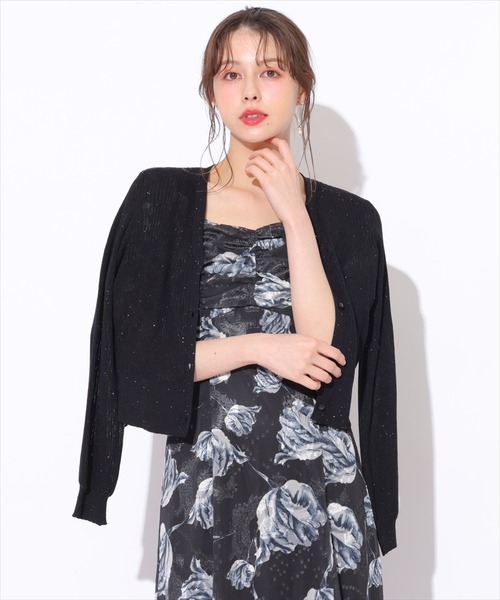 SWINGLE（スウィングル）の「スパンコールシアーニットカーディガン（カーディガン/ボレロ・レディース・ブラック/クリーム/オフホワイト/ブルー/ピンク・FREE）」の3枚目の写真