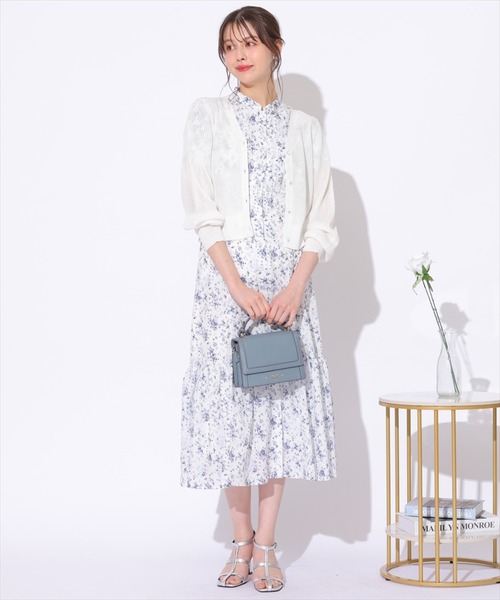 SWINGLE（スウィングル）の「スパンコールシアーニットカーディガン（カーディガン/ボレロ・レディース・ブラック/クリーム/オフホワイト/ブルー/ピンク・FREE）」の15枚目の写真