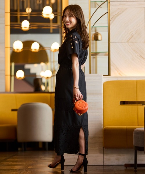 PINKY&DIANNE（ピンキーアンドダイアン）の「◆リーフ柄レースシャツ（シャツ/ブラウス・レディース・ホワイト/ブラック・38）」の9枚目の写真