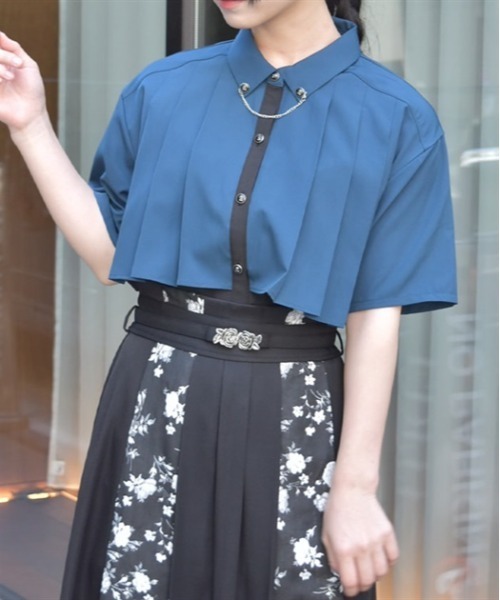 axes femme（アクシーズファム）の「チェーン付プリーツフラシブラウス（シャツ/ブラウス・レディース・ブルーグリーン/ブラック/キナリ・FREE）」の3枚目の写真