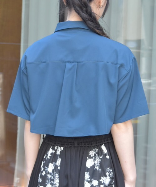 axes femme（アクシーズファム）の「チェーン付プリーツフラシブラウス（シャツ/ブラウス・レディース・ブルーグリーン/ブラック/キナリ・FREE）」の6枚目の写真