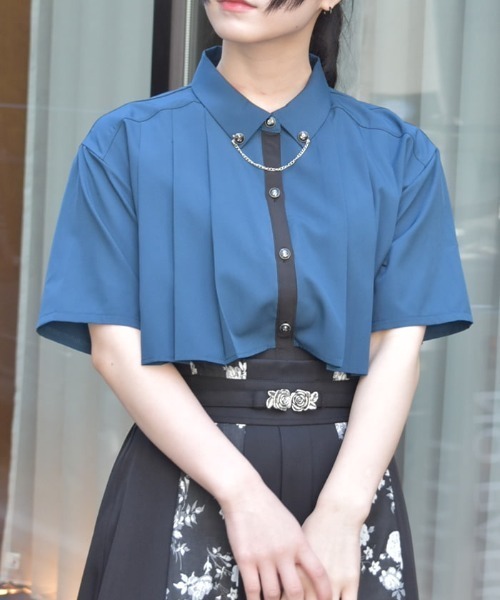 axes femme（アクシーズファム）の「チェーン付プリーツフラシブラウス（シャツ/ブラウス・レディース・ブルーグリーン/ブラック/キナリ・FREE）」の4枚目の写真