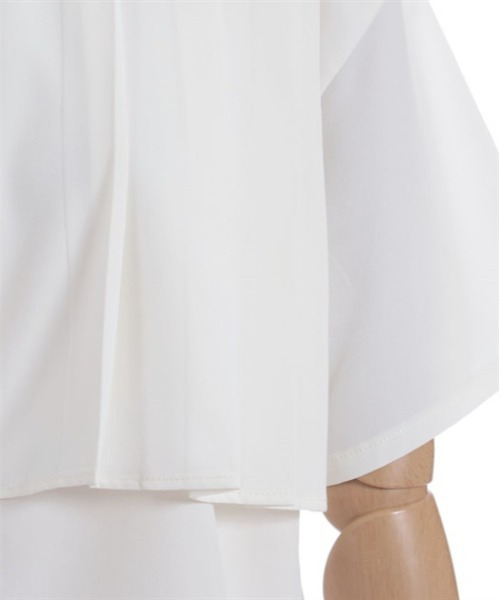 axes femme（アクシーズファム）の「チェーン付プリーツフラシブラウス（シャツ/ブラウス・レディース・ブルーグリーン/ブラック/キナリ・FREE）」の14枚目の写真