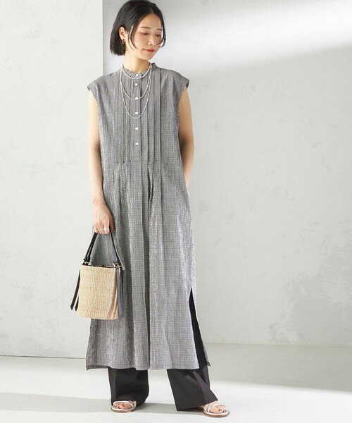 SHIPS(シップス)の「〈手洗い可能〉ACAR リップル タック ワンピース(ワンピース・レディース・ネイビー/レッド/ブラック・ONE SIZE)」の2枚目の写真