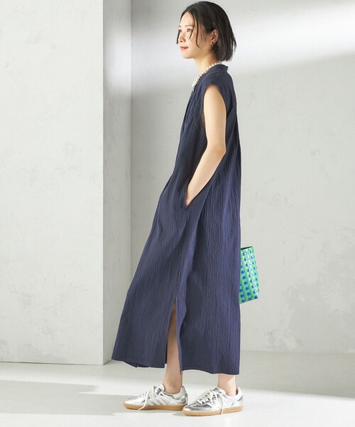 SHIPS(シップス)の「〈手洗い可能〉ACAR リップル タック ワンピース(ワンピース・レディース・ネイビー/レッド/ブラック・ONE SIZE)」の8枚目の写真