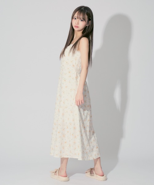 ALLuRing ChaRm(アリュリングチャーム)の「Pearl Floral Camisole Dress / パールフローラルキャミワンピース 小花柄(ワンピース・レディース・グリーン/ブルー/イエロー・FREE)」の12枚目の写真