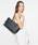 TORY BURCH�i�g���[�o�[�`�j�́u�y���[ �X���[�� �W�b�v�g�[�g�o�b�O�i�g�[�g�o�b�O�j�v�b�u���b�N