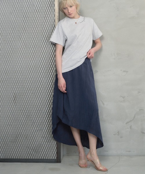 Muel Chic(ミュエルシック)の「Pines shine skirt ピンズシャインスカート(スカート・レディース・ネイビー/ホワイト/モカ/ミント/ブラック・FREE)」の1枚目の写真