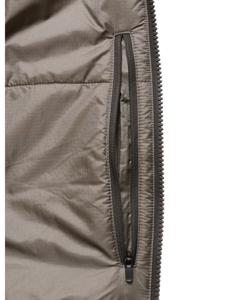 F.C.Real Bristol（エフシーレアルブリストル）の「INSULATION HOODED JACKET（ダウンジャケット/コート・メンズ・モカ/ブラック・X-LARGE/SMALL/LARGE/MEDIUM/XX-LARGE）」の15枚目の写真
