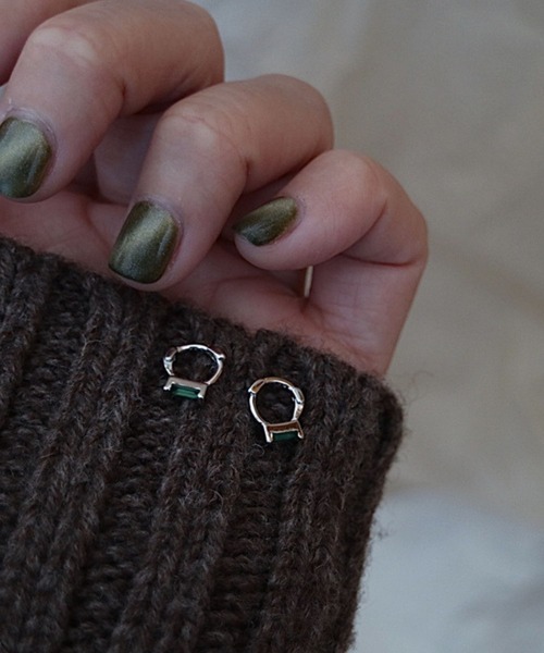 yu-ka(ユーカ)の「YU-KA:スクエアビジュー フープピアス square bijou hoop pierce(ピアス(両耳用)・レディース・シルバー/ゴールド/シルバー系その他・FREE)」の6枚目の写真