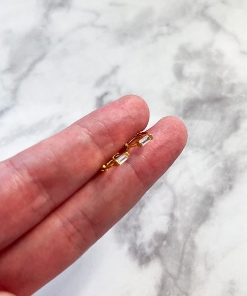 yu-ka(ユーカ)の「YU-KA:スクエアビジュー フープピアス square bijou hoop pierce(ピアス(両耳用)・レディース・シルバー/ゴールド/シルバー系その他・FREE)」の8枚目の写真