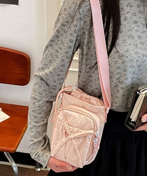 shopnikoniko(ショップニコニコ)の「ボトルホルダー ショルダー ストラップ リボン 巾着 ペットボトル ポーチ付き ショルダーバッグ(ショルダーバッグ・レディース・ブラック/ブルー/ピンク・フリー)」の15枚目の写真