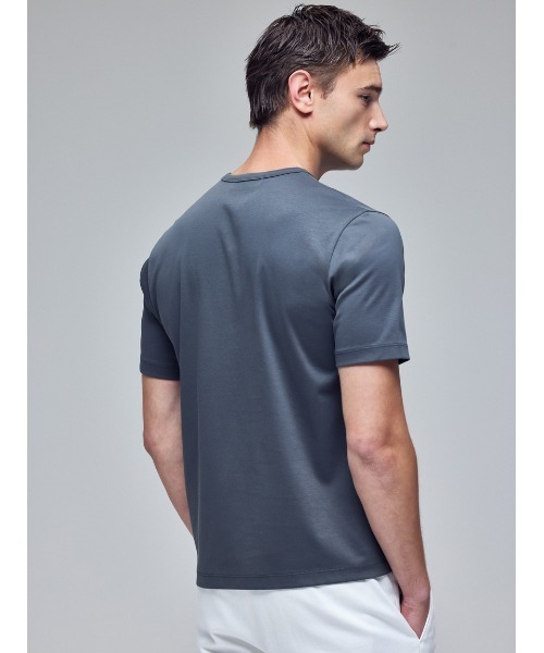 AOURE（アウール）の「【汗染み軽減】【A PACK】 MULTI FUNCTION T-SH (1枚入り)（Tシャツ/カットソー・メンズ・ブラック/ホワイト/グレー・MEDIUM/SMALL/X-LARGE/LARGE）」の6枚目の写真