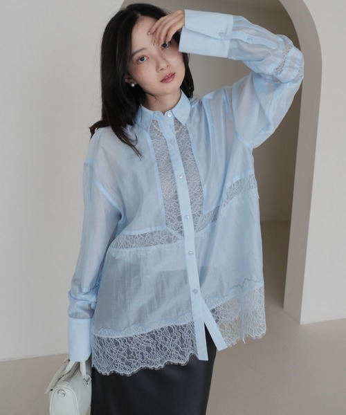 EIMY ISTOIRE（エイミーイストワール）の「レースコンビシアーシャツ（シャツ/ブラウス・レディース・ライトイエロー/サックスブルー/ホワイト・F）」の2枚目の写真