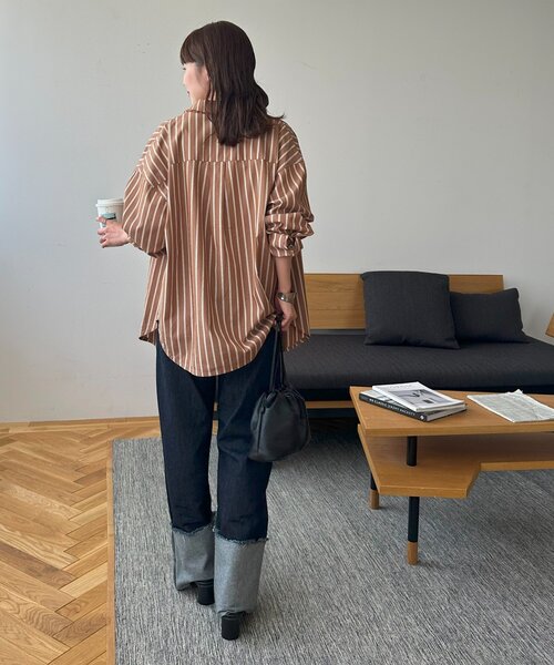 DISCOAT(ディスコート)の「【迷ったらコレ! /ユニセックス】ランダムストライプフリンジオーバーシャツ(シャツ/ブラウス・レディース・ベージュ/サックスブルー/キャメル・FREE)」の9枚目の写真
