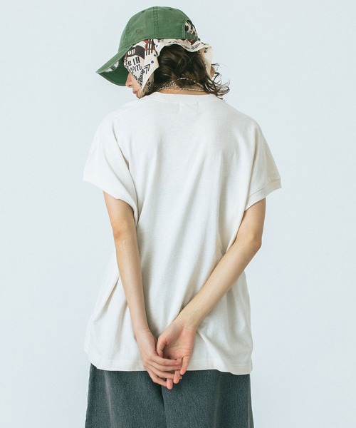 HLAADA(フラーダ)の「(HLAADA for ROSEBUD)BLOWN AWAY PRINT TEE(Tシャツ/カットソー・レディース・ホワイト/ピンク・ONE SIZE)」の5枚目の写真