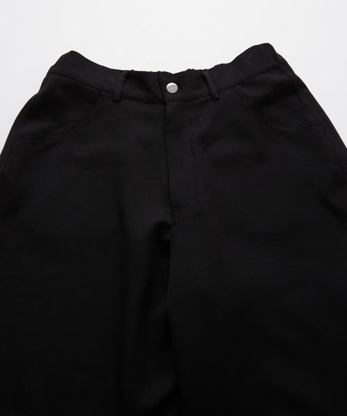 SERACE（セラス）の「【SERACE】Wide drape TR studs curve slacks / ワイドドレープTRスタッズカーブスラックス（スラックス・メンズ・チャコールグレー/ブラック/ホワイト/ダークブラウン・S/L/M）」の12枚目の写真