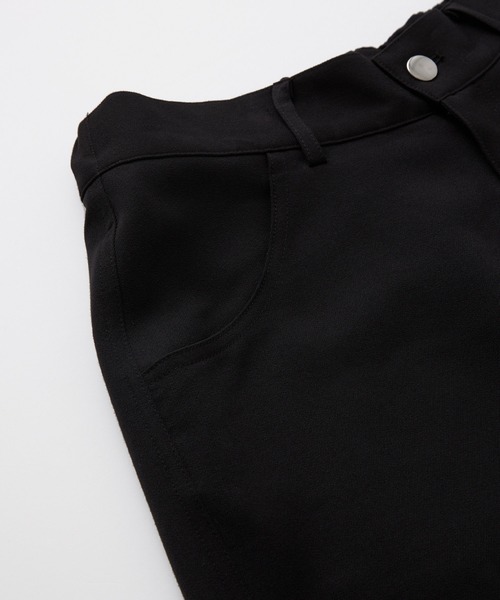 SERACE（セラス）の「【SERACE】Wide drape TR studs curve slacks / ワイドドレープTRスタッズカーブスラックス（スラックス・メンズ・チャコールグレー/ブラック/ホワイト/ダークブラウン・S/L/M）」の14枚目の写真