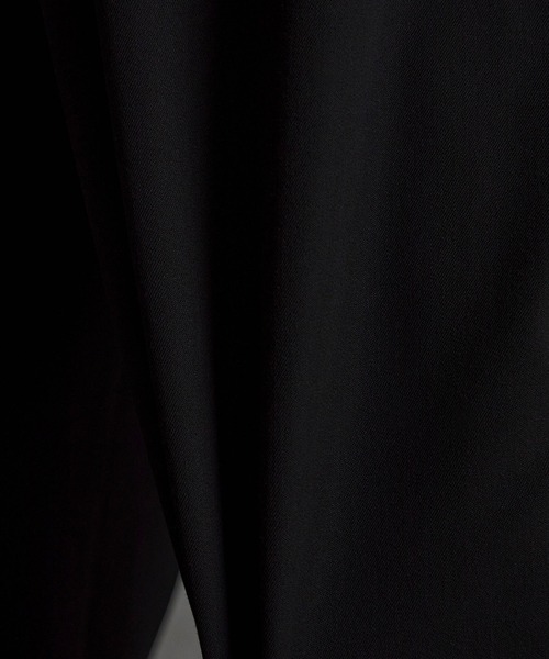 SERACE（セラス）の「【SERACE】Wide drape TR studs curve slacks / ワイドドレープTRスタッズカーブスラックス（スラックス・メンズ・チャコールグレー/ブラック/ホワイト/ダークブラウン・S/L/M）」の11枚目の写真