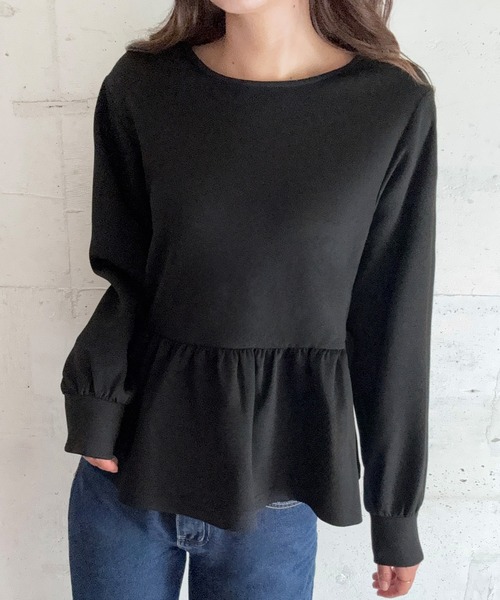 LAUIR(ラウアー)の「裾フリルプルオーバー(スウェット・レディース・アイボリー/ブラック/ダークベージュ・X-LARGE/LARGE/MEDIUM)」の5枚目の写真