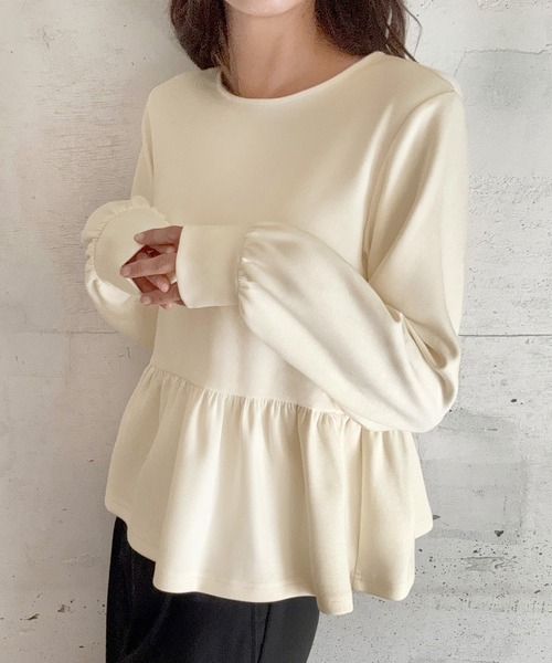 LAUIR(ラウアー)の「裾フリルプルオーバー(スウェット・レディース・アイボリー/ブラック/ダークベージュ・X-LARGE/LARGE/MEDIUM)」の10枚目の写真