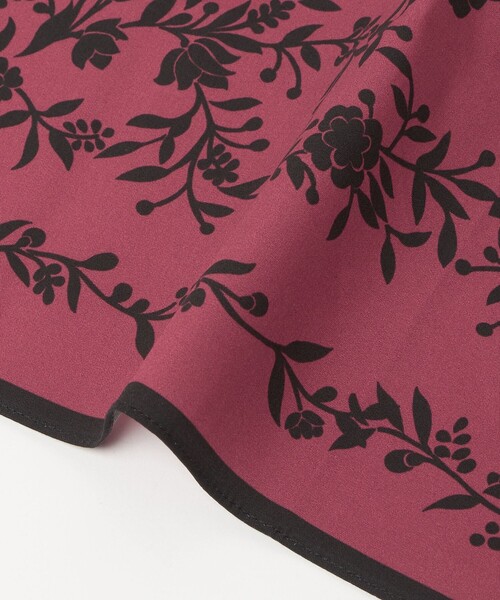 UNITED ARROWS（ユナイテッドアローズ）の「＜Dieffe Kinloch＞BK CLAVEL BLOSSOM/ハンカチ（バンダナ/スカーフ・メンズ・ダークグリーン/ワイン・FREE）」の6枚目の写真