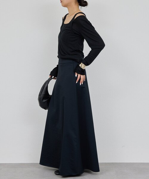 GALLARDAGALANTE（ガリャルダガランテ）の「ドライサテンセミフレアスカート（スカート・レディース・グレイッシュベージュ/ブラック・1/0）」の7枚目の写真