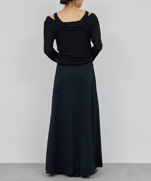 GALLARDAGALANTE（ガリャルダガランテ）の「ドライサテンセミフレアスカート（スカート・レディース・グレイッシュベージュ/ブラック・1/0）」の8枚目の写真