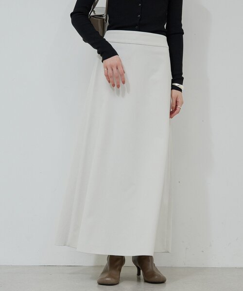 GALLARDAGALANTE（ガリャルダガランテ）の「ドライサテンセミフレアスカート（スカート・レディース・グレイッシュベージュ/ブラック・1/0）」の18枚目の写真