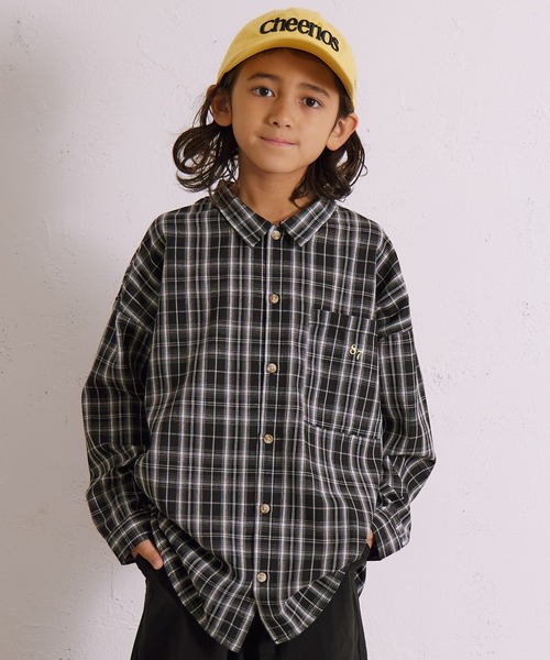 PAIRMANON STREET（ペアマノンストリート）の「アソート 長袖 布帛 ワンポイント 刺繍 シャツ【PAIRMANON STREET】（シャツ/ブラウス・キッズ・テラコッタ/ベージュ系その他/ブラウン/ネイビー/ブラック系その他/グレー系その他・100/110/120/130/140/150/160/90）」の2枚目の写真