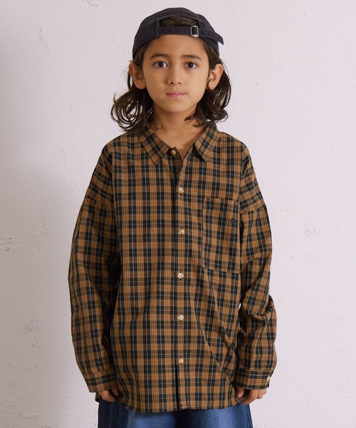 PAIRMANON STREET（ペアマノンストリート）の「アソート 長袖 布帛 ワンポイント 刺繍 シャツ【PAIRMANON STREET】（シャツ/ブラウス・キッズ・テラコッタ/ベージュ系その他/ブラウン/ネイビー/ブラック系その他/グレー系その他・100/110/120/130/140/150/160/90）」の6枚目の写真