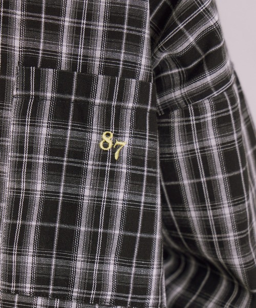 PAIRMANON STREET（ペアマノンストリート）の「アソート 長袖 布帛 ワンポイント 刺繍 シャツ【PAIRMANON STREET】（シャツ/ブラウス・キッズ・テラコッタ/ベージュ系その他/ブラウン/ネイビー/ブラック系その他/グレー系その他・100/110/120/130/140/150/160/90）」の16枚目の写真