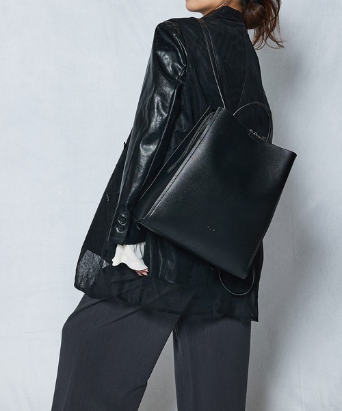 Ungrid（アングリッド）の「【Ungrid/アングリッド】2WAY 軽量トートリュック（バックパック/リュック・レディース・ブラック/ベージュ/キャメル/ダークブラウン・FREE）」の2枚目の写真