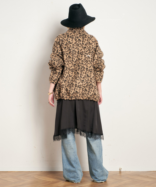 AP STUDIO（エーピーストゥディオ）の「【PLAYBACK/プレイバッグ】LEOPARD FLEECE JUMPER（ブルゾン・レディース・ベージュ・FREE）」の11枚目の写真