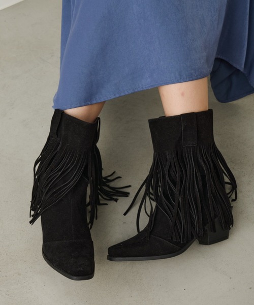 Unitage(ユニテージ)の「フェイクスウェードフリンジブーツ(ブーツ・レディース・レッド/ブラウン/ブラック・LARGE/MEDIUM)」の1枚目の写真