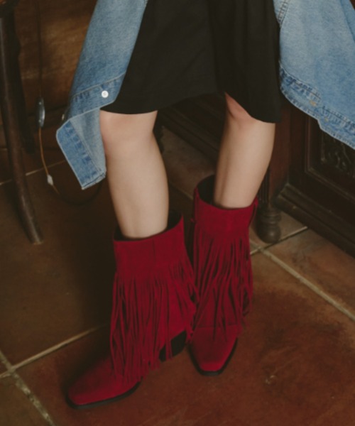 Unitage(ユニテージ)の「フェイクスウェードフリンジブーツ(ブーツ・レディース・レッド/ブラウン/ブラック・LARGE/MEDIUM)」の5枚目の写真