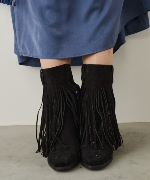 Unitage(ユニテージ)の「フェイクスウェードフリンジブーツ(ブーツ・レディース・レッド/ブラウン/ブラック・LARGE/MEDIUM)」の14枚目の写真