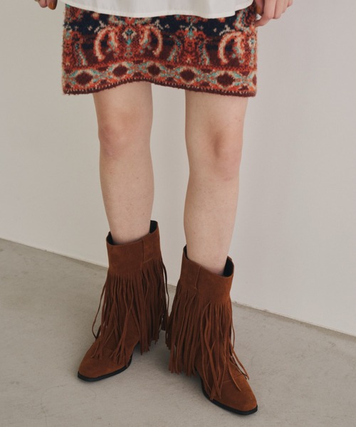 Unitage(ユニテージ)の「フェイクスウェードフリンジブーツ(ブーツ・レディース・レッド/ブラウン/ブラック・LARGE/MEDIUM)」の21枚目の写真