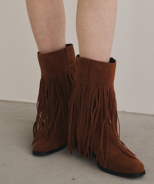 Unitage(ユニテージ)の「フェイクスウェードフリンジブーツ(ブーツ・レディース・レッド/ブラウン/ブラック・LARGE/MEDIUM)」の18枚目の写真