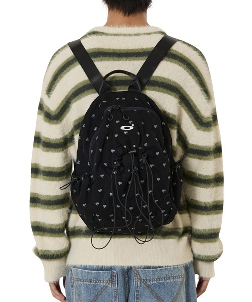OY（オーワイ）の「『OY/オーワイ』4 STRING HEART DOT BACKPACK/ハートドット バックパック（バックパック/リュック・レディース・ブラック・FREE）」の2枚目の写真