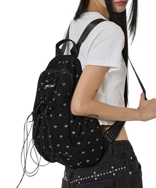 OY（オーワイ）の「『OY/オーワイ』4 STRING HEART DOT BACKPACK/ハートドット バックパック（バックパック/リュック・レディース・ブラック・FREE）」の7枚目の写真