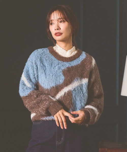 mysty woman(ミスティウーマン)の「【WEB限定】ニュアンスラインジャガードニットプルオーバー 494923(ニット/セーター・レディース・オフホワイト/ライトグレー/ライトブラウン・FREE)」の1枚目の写真