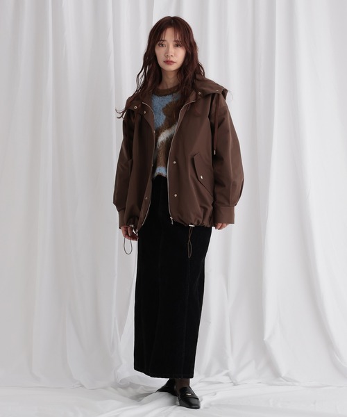 mysty woman(ミスティウーマン)の「【WEB限定】ニュアンスラインジャガードニットプルオーバー 494923(ニット/セーター・レディース・オフホワイト/ライトグレー/ライトブラウン・FREE)」の4枚目の写真