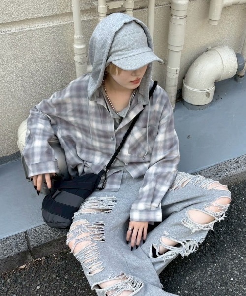 Never mind the XU / Chikashitsu+（ネバーマインド ザ エックスユー / チカシツプラス）の「【nmtc+】sweat hooded check shirts / 【エヌエムティーシープラス】フード付き長袖チェックシャツ（シャツ/ブラウス・メンズ・グレー/ピンク・ONE SIZE）」の16枚目の写真