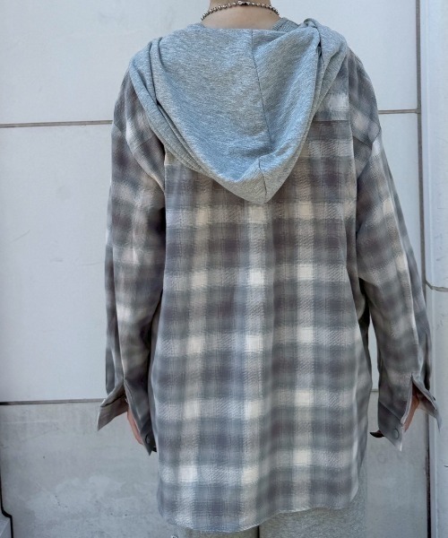 Never mind the XU / Chikashitsu+（ネバーマインド ザ エックスユー / チカシツプラス）の「【nmtc+】sweat hooded check shirts / 【エヌエムティーシープラス】フード付き長袖チェックシャツ（シャツ/ブラウス・メンズ・グレー/ピンク・ONE SIZE）」の20枚目の写真