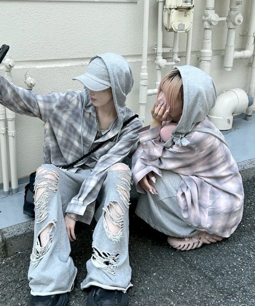 Never mind the XU / Chikashitsu+（ネバーマインド ザ エックスユー / チカシツプラス）の「【nmtc+】sweat hooded check shirts / 【エヌエムティーシープラス】フード付き長袖チェックシャツ（シャツ/ブラウス・メンズ・グレー/ピンク・ONE SIZE）」の14枚目の写真