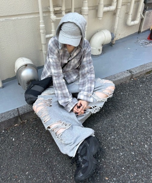 Never mind the XU / Chikashitsu+（ネバーマインド ザ エックスユー / チカシツプラス）の「【nmtc+】sweat hooded check shirts / 【エヌエムティーシープラス】フード付き長袖チェックシャツ（シャツ/ブラウス・メンズ・グレー/ピンク・ONE SIZE）」の17枚目の写真