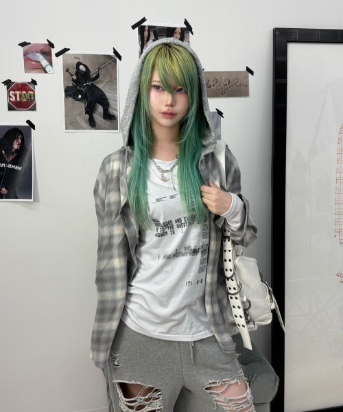 Never mind the XU / Chikashitsu+（ネバーマインド ザ エックスユー / チカシツプラス）の「【nmtc+】sweat hooded check shirts / 【エヌエムティーシープラス】フード付き長袖チェックシャツ（シャツ/ブラウス・メンズ・グレー/ピンク・ONE SIZE）」の22枚目の写真