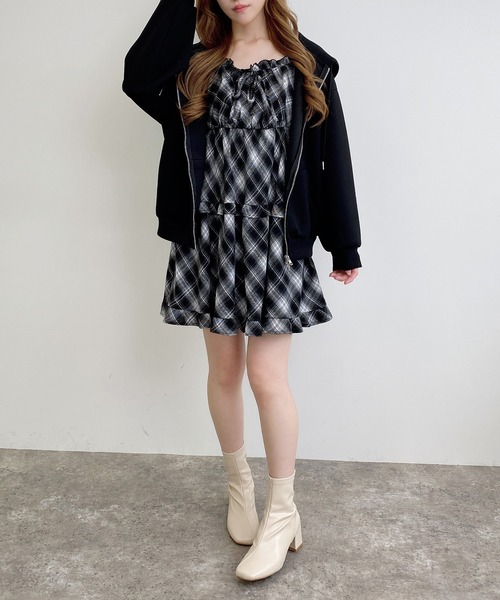 INGNI(イング)の「チェック柄ティアードキャミワンピース(ワンピース・レディース・ブラック系/ネイビー系2/ブラウン系その他2・M)」の14枚目の写真